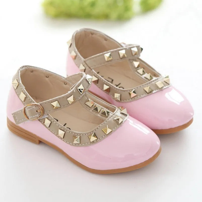 Girls Shoes Spring Children Shoes Girl Rivets Princess Autumn Toddler Girls Kids Flat Shoes T-Tied Style Girls Summer Sandals