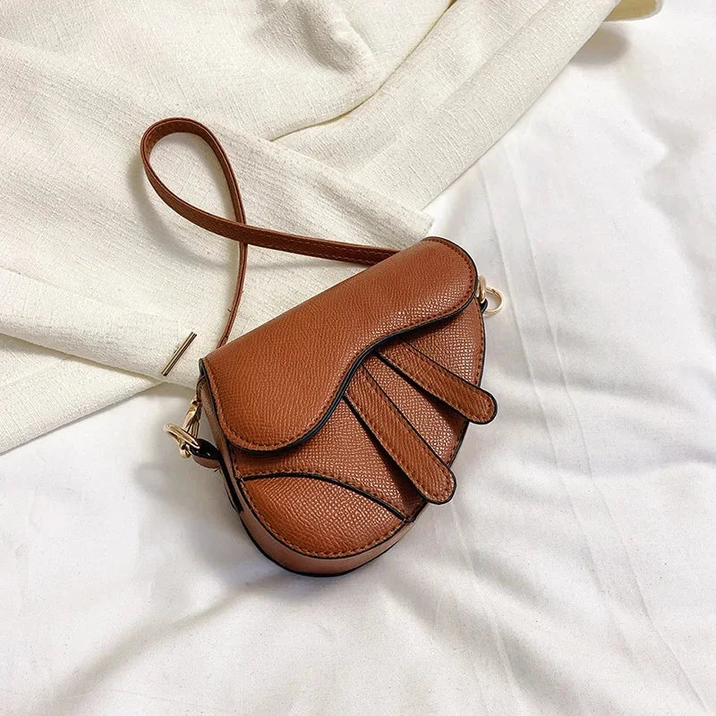 Fashionable Mini Saddle Bag Trendy Crossbody Shoulder Bag Single Strap Soft PU Leather Polyester Lining