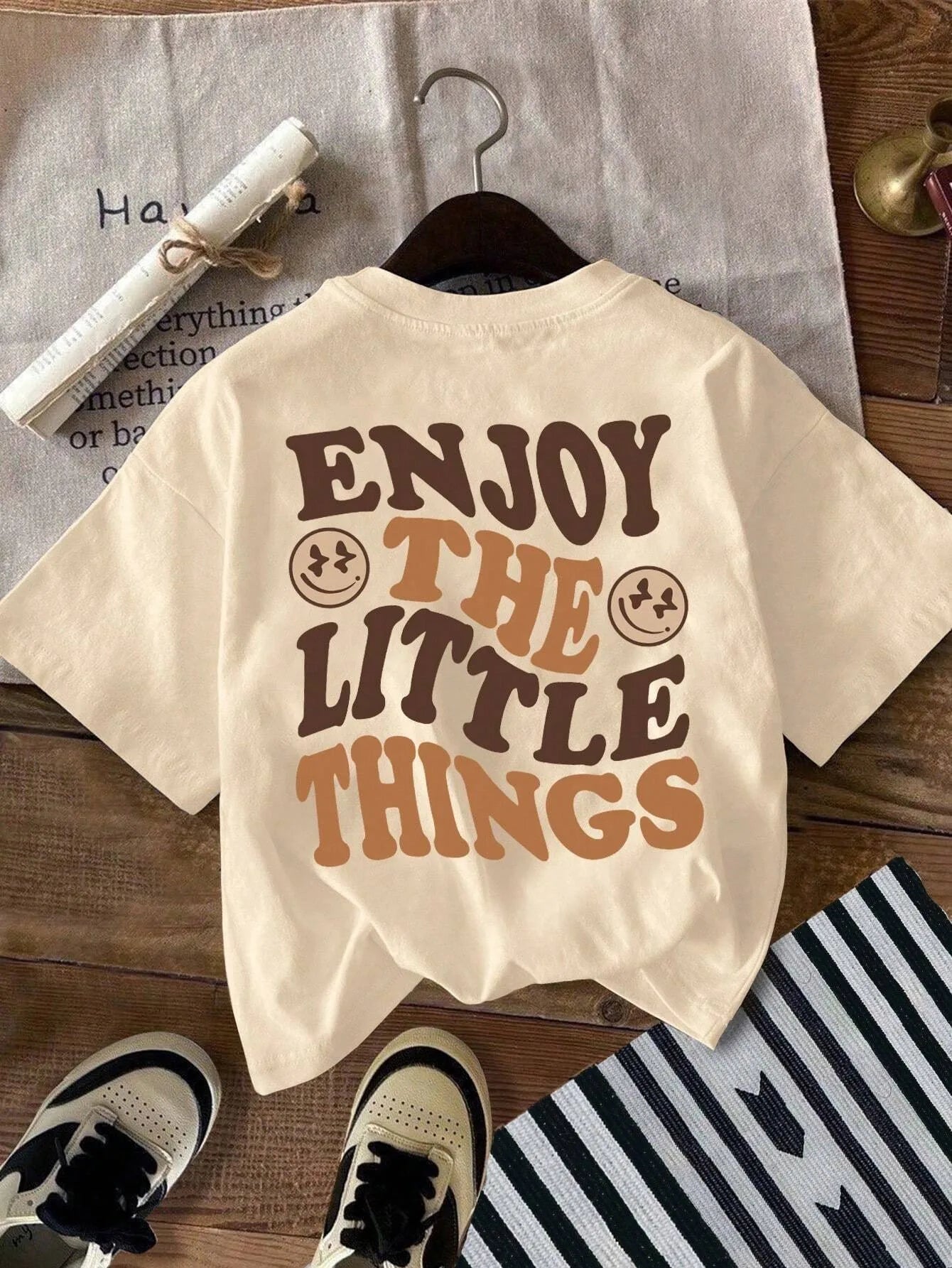 𝐶𝑎𝑠𝑢𝑎𝑙 𝑆𝑖𝑚𝑝𝑙𝑒 𝐶𝑜𝑡𝑡𝑜𝑛 𝑆𝑢𝑚𝑚𝑒𝑟 𝑇-𝑆ℎ𝑖𝑟𝑡