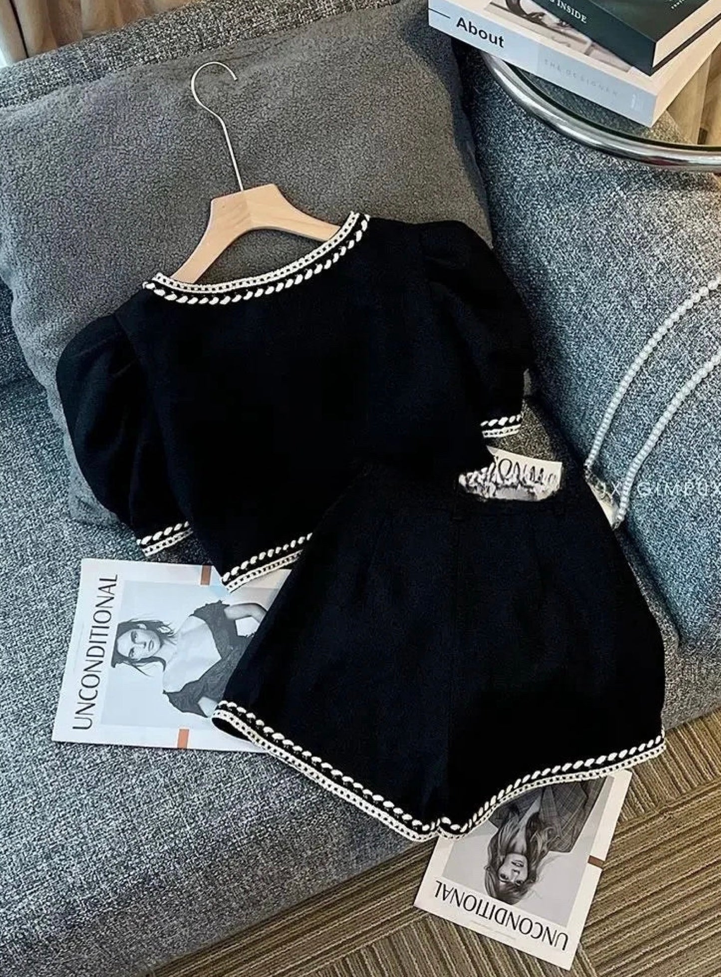 𝐺𝑖𝑟𝑠𝑙 𝐶𝑙𝑜𝑡ℎ𝑒𝑠 2𝑝𝑐 𝑆ℎ𝑜𝑟𝑡𝑠 + 𝑇𝑜𝑝