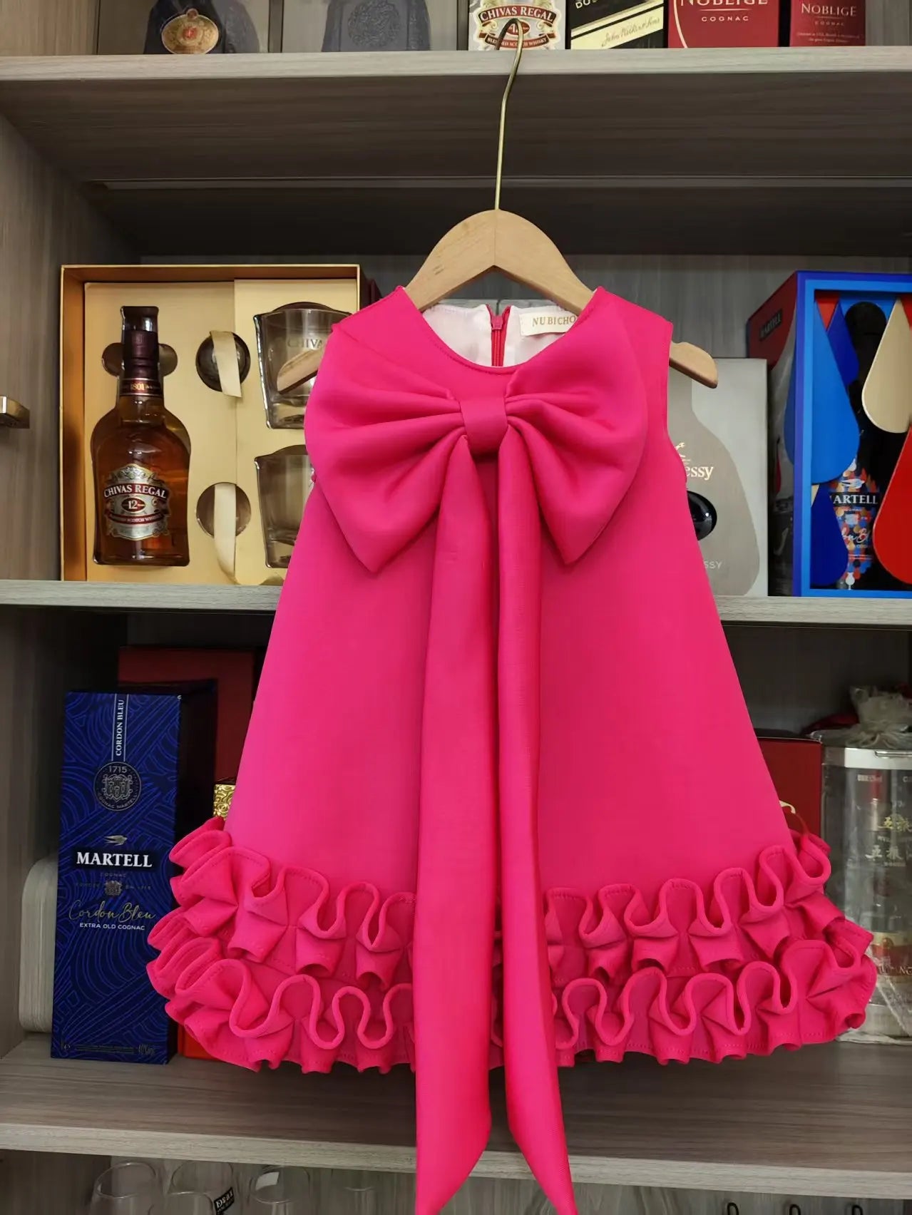 Elegant Baby Girl First Birthday Dress Princess Party Gown Floral Lace Bowknot Design Breathable Comfortable Celebration Outfit