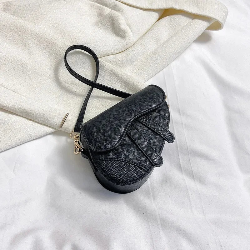 Fashionable Mini Saddle Bag Trendy Crossbody Shoulder Bag Single Strap Soft PU Leather Polyester Lining