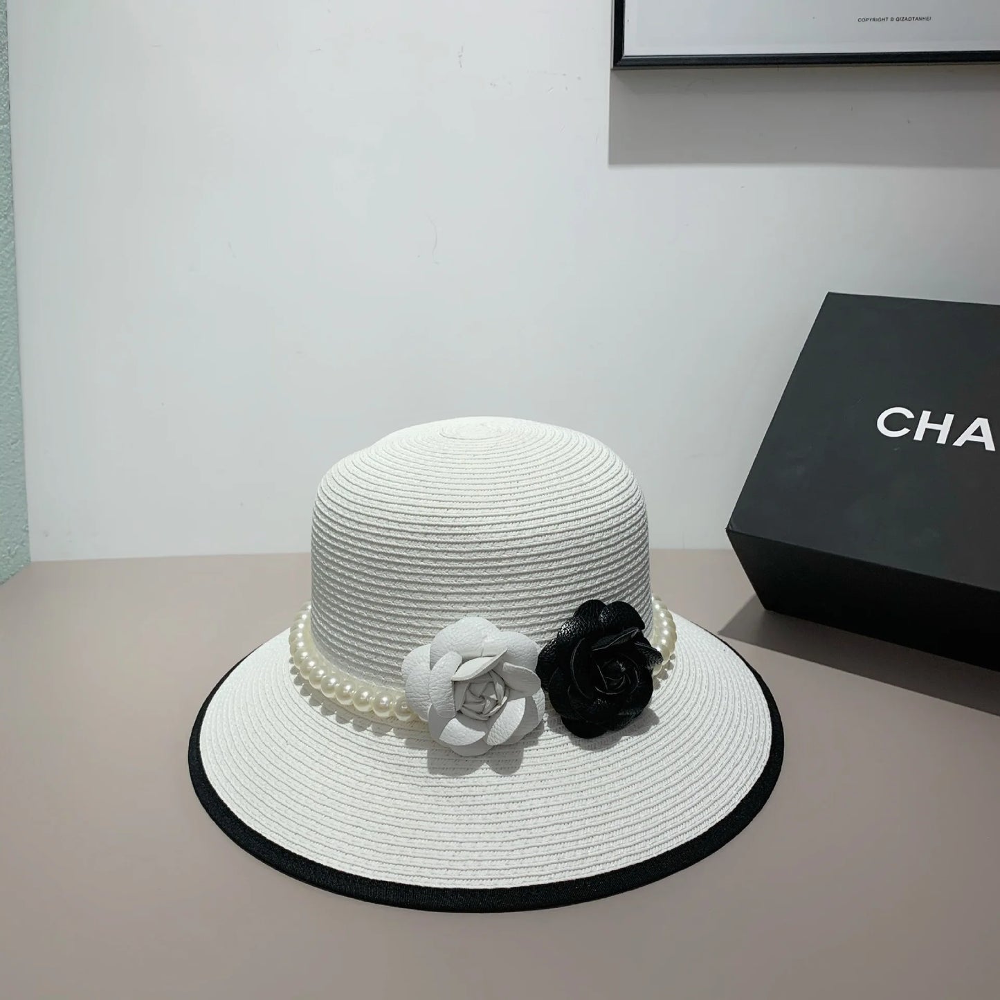 Japanese Style Fragrant Pearl Flower Dome Straw Hat For Mothers Girls Summer Beach Hat Holiday Sunhat Head Wear