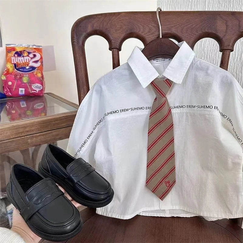 𝐶ℎ𝑖𝑙𝑑𝑟𝑒𝑛’𝑠 𝐿𝑜𝑛𝑔 𝑠𝑙𝑒𝑒𝑣𝑒𝑑 𝑊ℎ𝑖𝑡𝑒 𝑆ℎ𝑖𝑟𝑡 + 𝑇𝑖𝑒