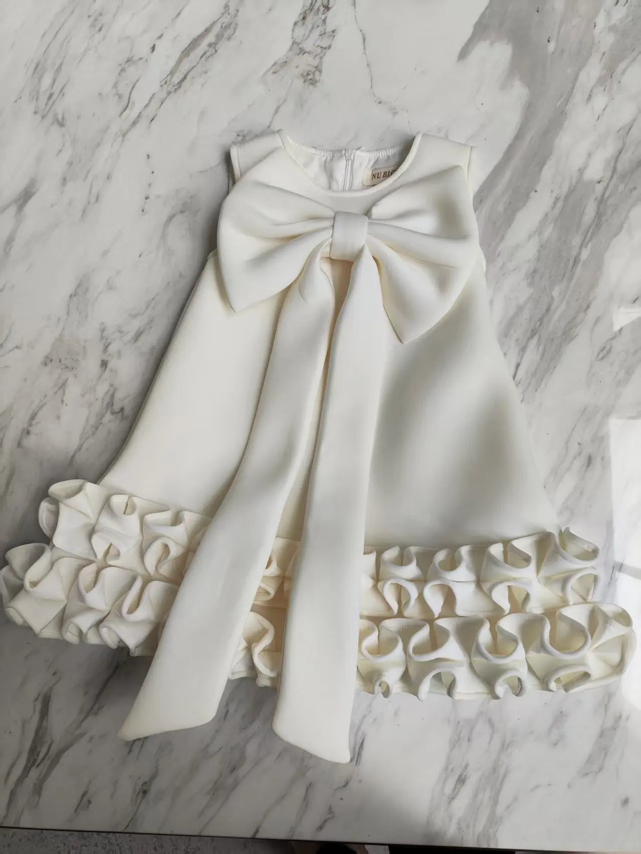 Elegant Baby Girl First Birthday Dress Princess Party Gown Floral Lace Bowknot Design Breathable Comfortable Celebration Outfit