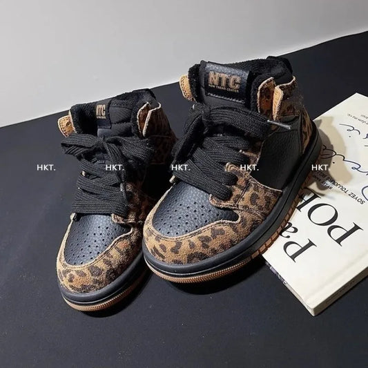 Boys and Girls High Top Board Shoes 2025 Autumn and Winter Children's Fleece Casual Sports Shoes, Girls' Fashionable Flat Shoes