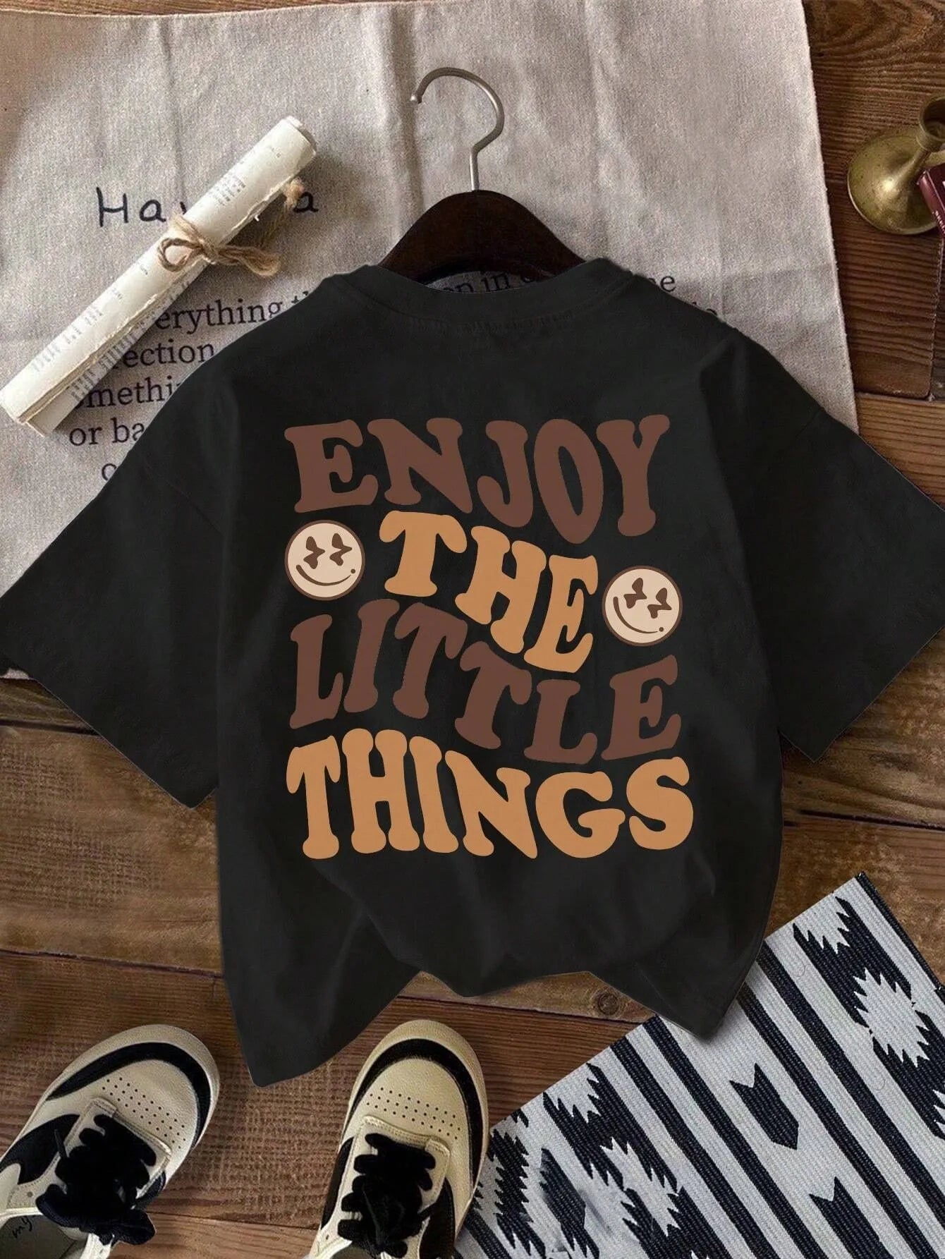 𝐶𝑎𝑠𝑢𝑎𝑙 𝑆𝑖𝑚𝑝𝑙𝑒 𝐶𝑜𝑡𝑡𝑜𝑛 𝑆𝑢𝑚𝑚𝑒𝑟 𝑇－𝑆ℎ𝑖𝑟𝑡