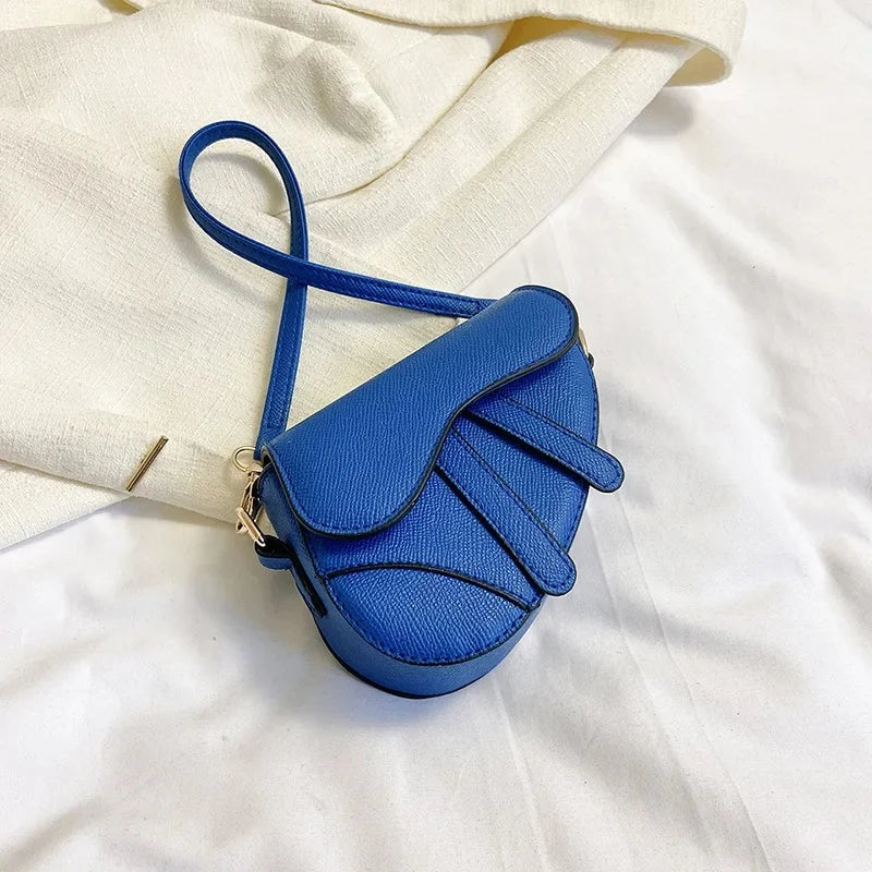 Fashionable Mini Saddle Bag Trendy Crossbody Shoulder Bag Single Strap Soft PU Leather Polyester Lining